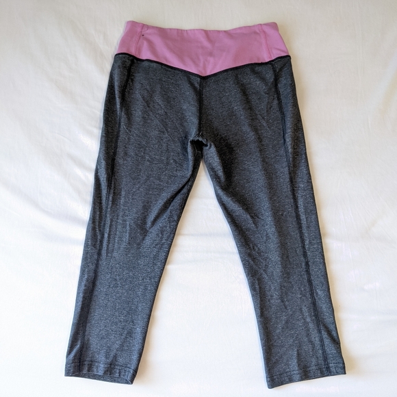 Nike Dri Fit Capris Gray Small - Picture 3 of 4